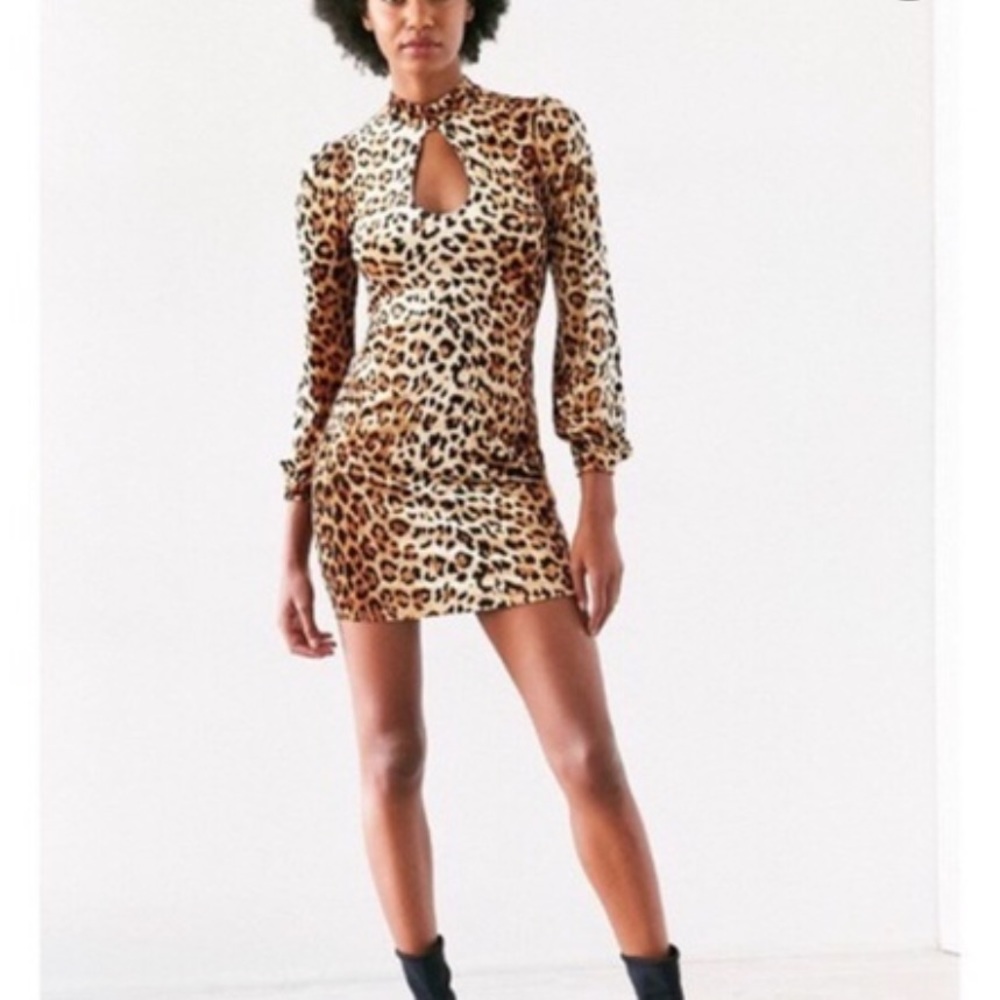 silence + noise Tristan teardrop leopard dress